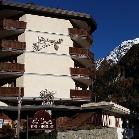 La Torretta Hotel Шаллан-Сент-Ансельм Экстерьер фото