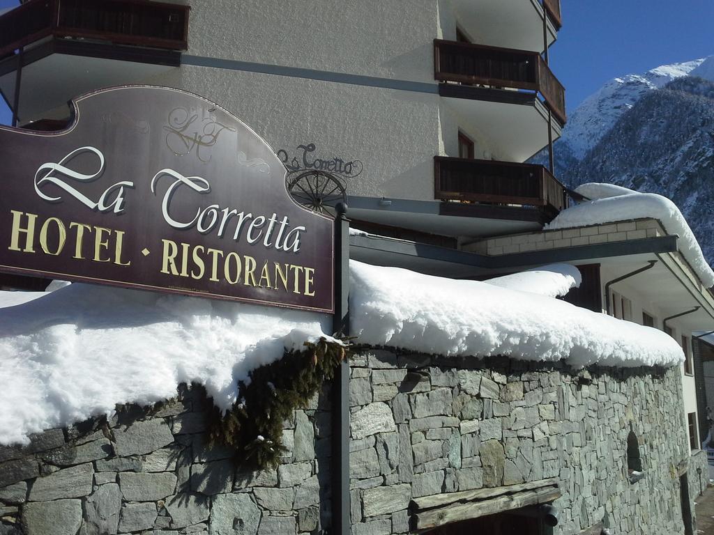 La Torretta Hotel Шаллан-Сент-Ансельм Экстерьер фото