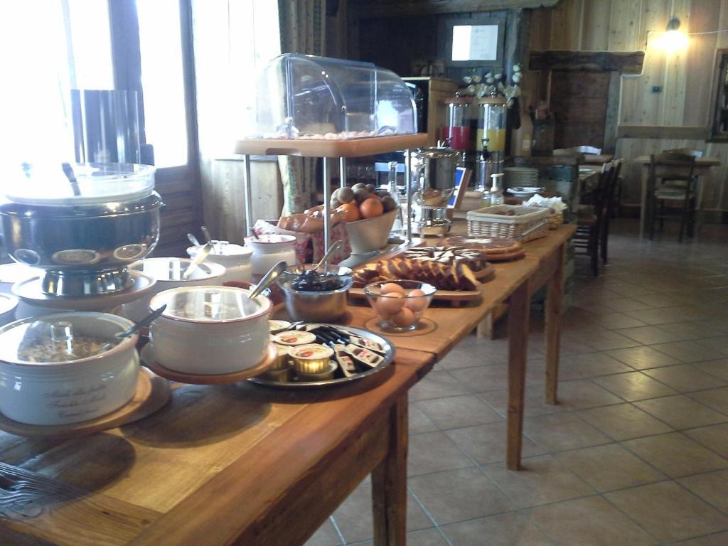 La Torretta Hotel Шаллан-Сент-Ансельм Экстерьер фото